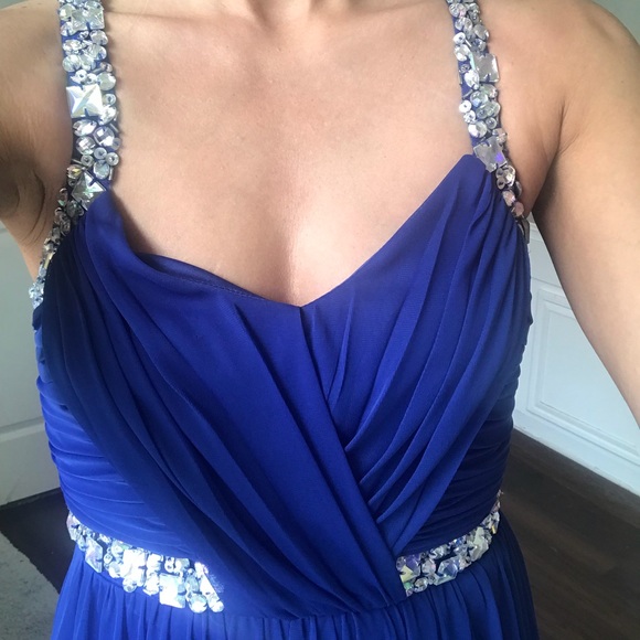 SOLD Blue formal dress gown with silver jewels - Picture 5 of 8